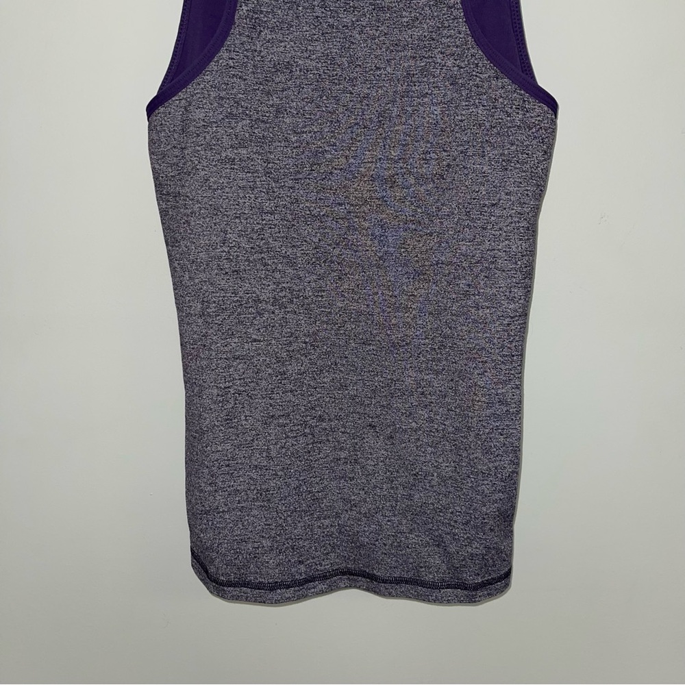 Lululemon Inspiration Tank Women’s Size 6 US‎ Purple Grape Built-In Bra - Picture 6 of 14